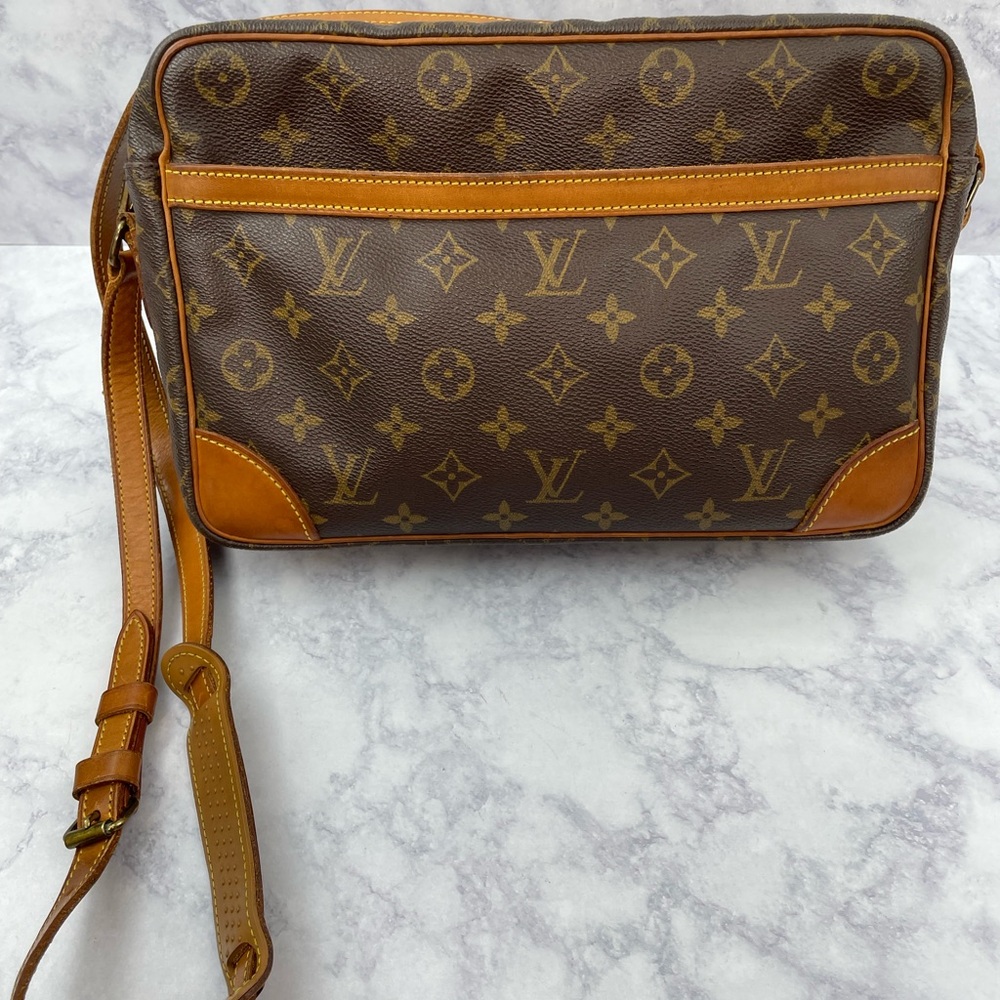 Louis Vuitton Monogram Trocadero 30 crossbody - Picture 1 of 17